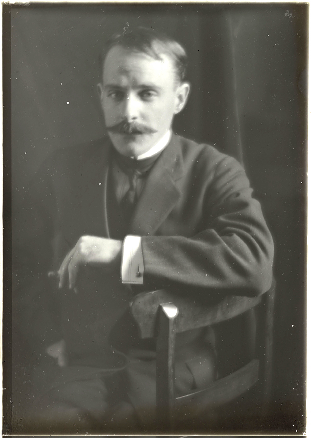 Paul Burty Haviland, Marius de Zayas en traje español, 1909, foto de Arturo López